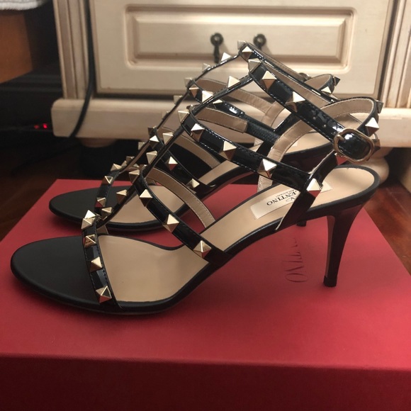 Valentino Patent Leather Rockstud Sandal Pumps 8.5 - Picture 2 of 6